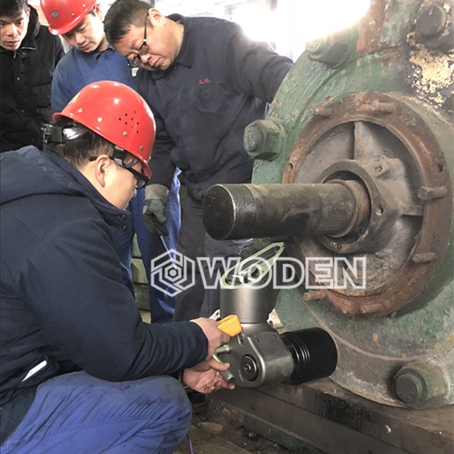 沃頓液壓扳手現場指導用戶使用 沃頓液壓扳手現場指導用戶使用