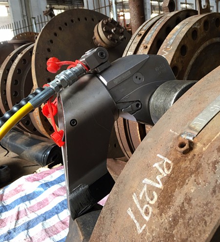 石化檢修螺栓安裝擰緊為什么選擇液壓扳手定力矩緊固，點擊查看